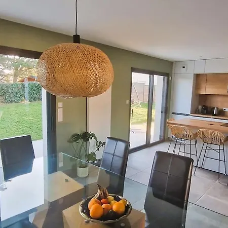 Maison Moderne Et Chaleureuse, Emplacement Ideal Дом отдыха Арзон